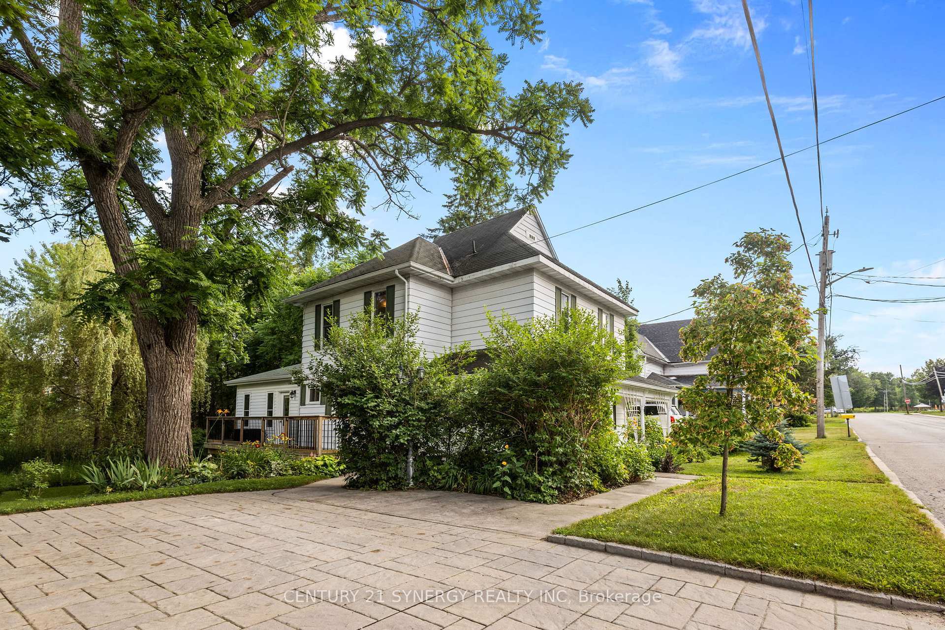 Property Photo: 23 Rideau Street ON K0G 1X0