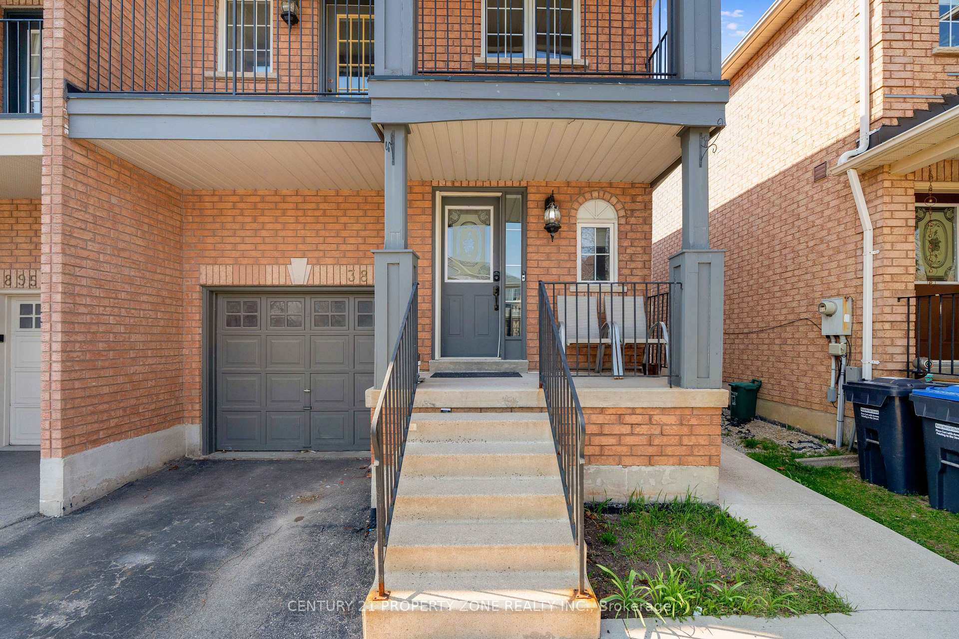 Photo de la propriété: 3893 Manatee Way Upper ON L5M 6P7