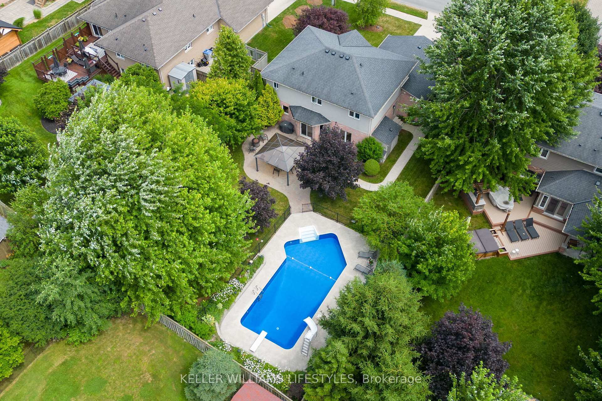 Property Photo: 128 Westbrook Drive ON N0L 1R0