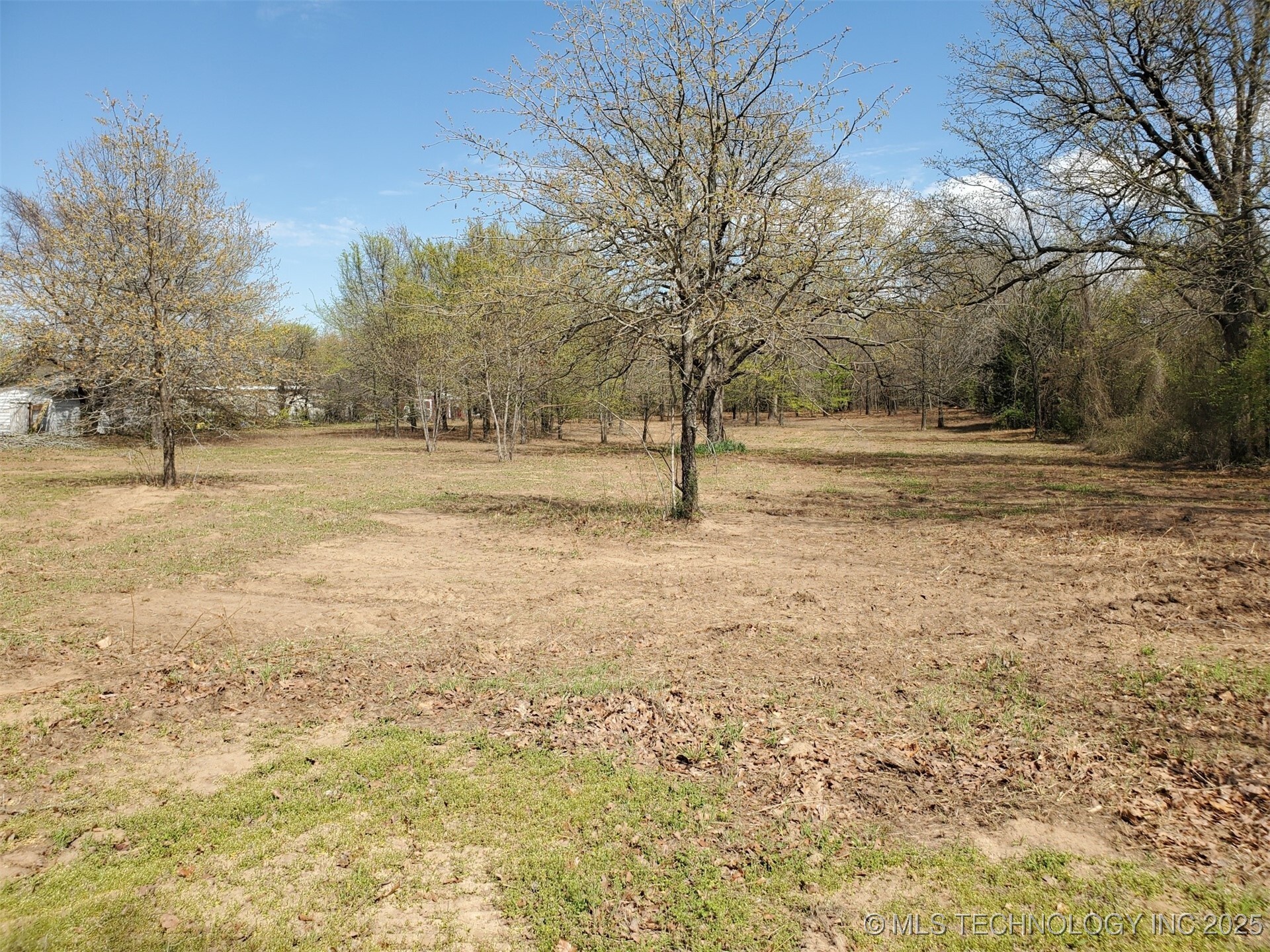 Property Photo: 421041 E 1169 Road OK 74432