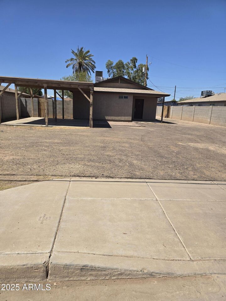 3310 W Jackson Street 1,2  Phoenix AZ 85009 photo