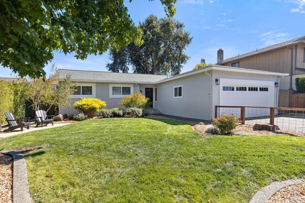 Property Photo: 10 Margory Court CA 94947