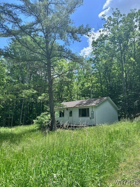 Property Photo:  8546 Seneca Way  NY 14717 