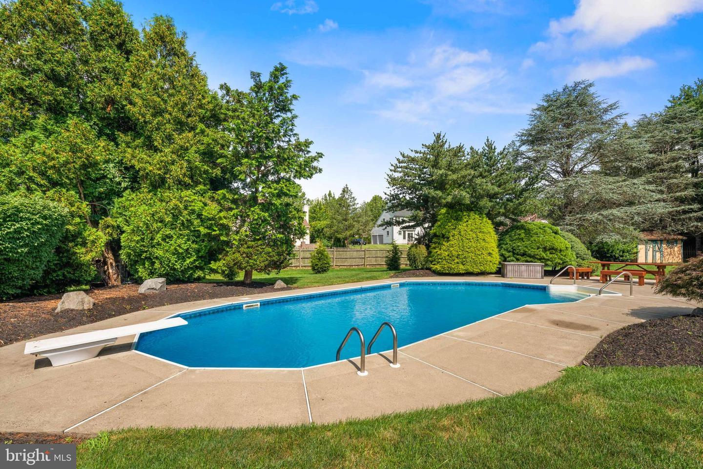 Property Photo:  23 Briarwood Drive  NJ 08550 