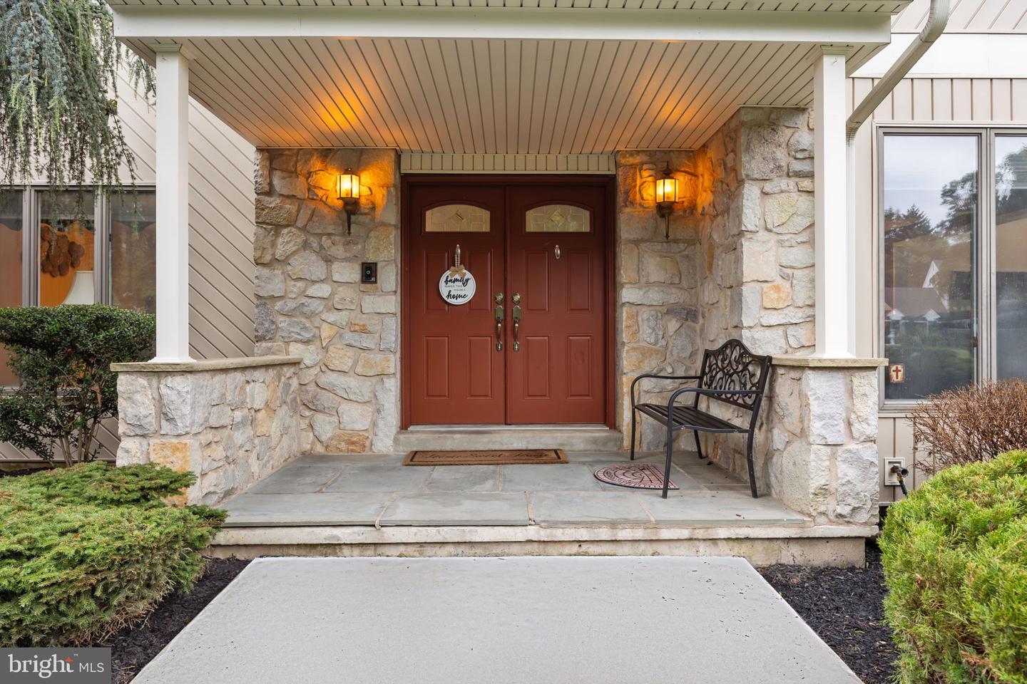 Property Photo:  963 Hunt Drive  PA 19067 
