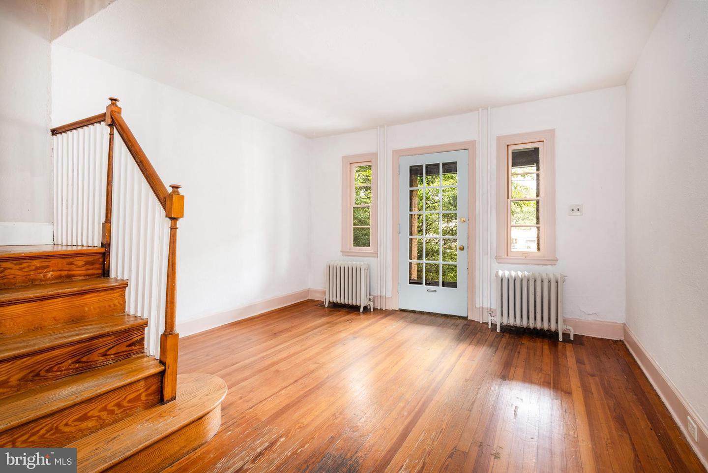 Property Photo:  36 W Evergreen Avenue  PA 19118 