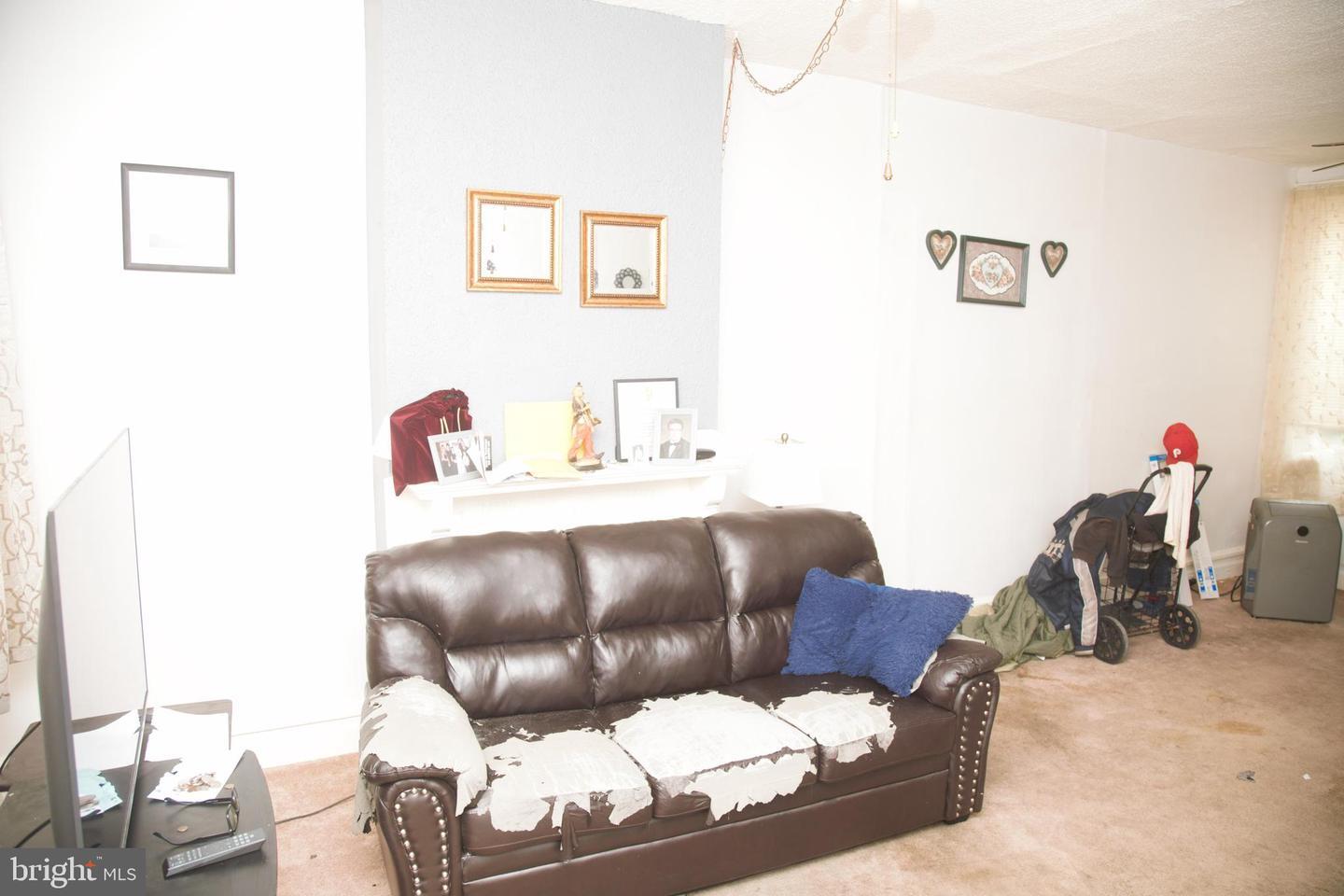 Property Photo: 823 Mercer Street PA 19125