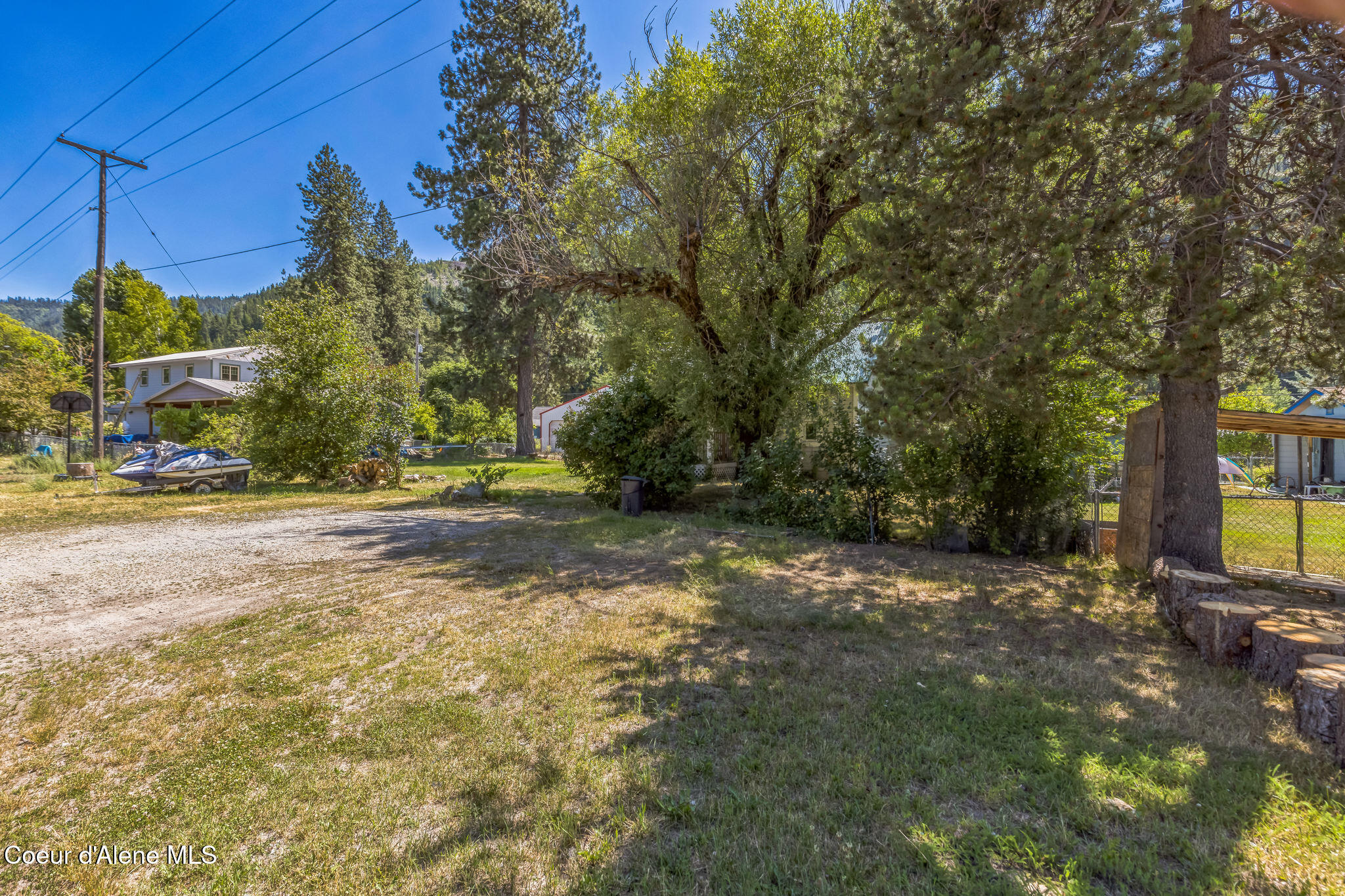 Property Photo:  511 E Idaho Ave  ID 83849 