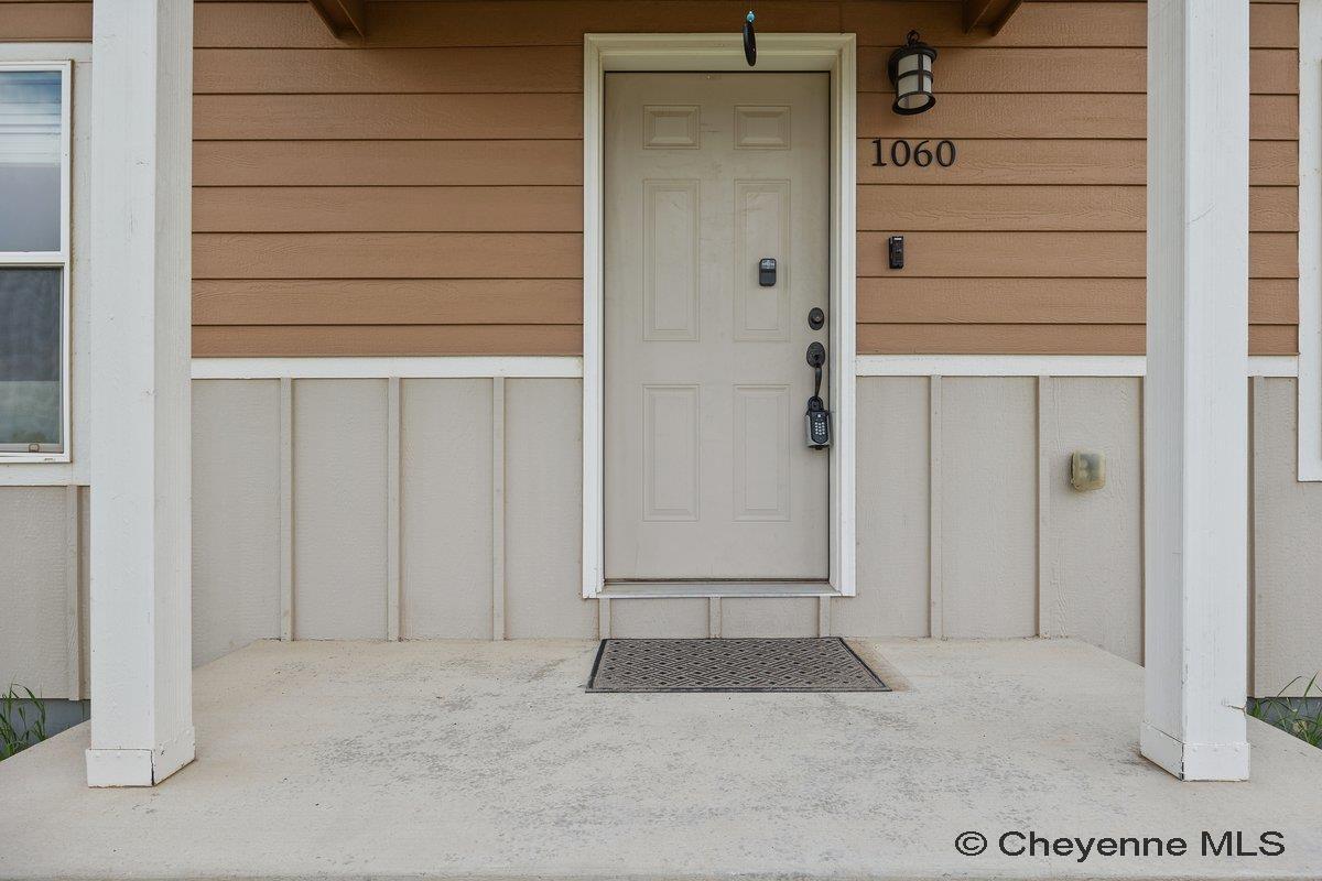 Property Photo:  1060 Evans St  WY 82070 
