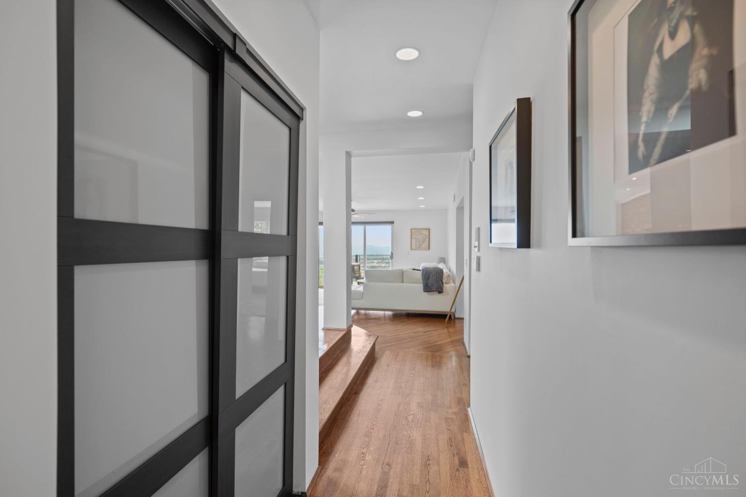 Property Photo: 143 Goethe Street OH 45202