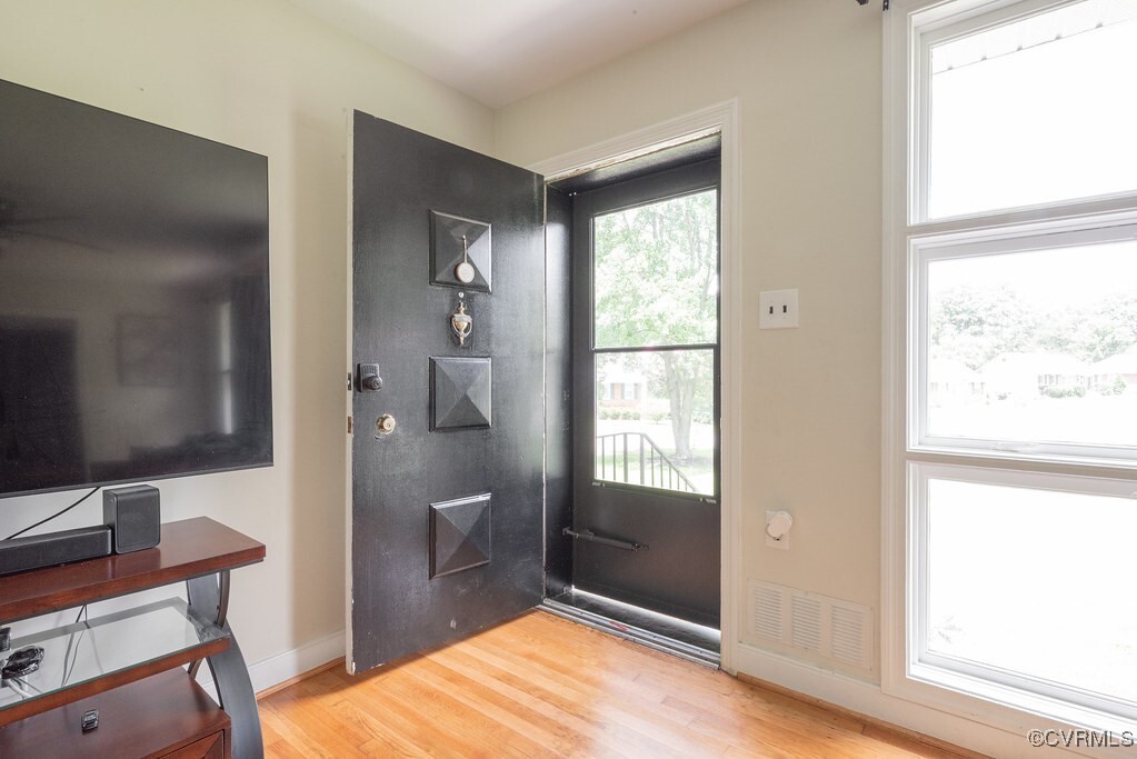 Property Photo:  1215 Rosecroft Road  VA 23229 