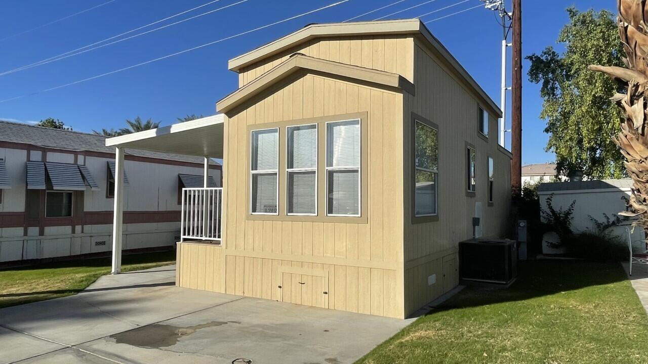 Property Photo: 84136 Ave 44, #316 CA 92203