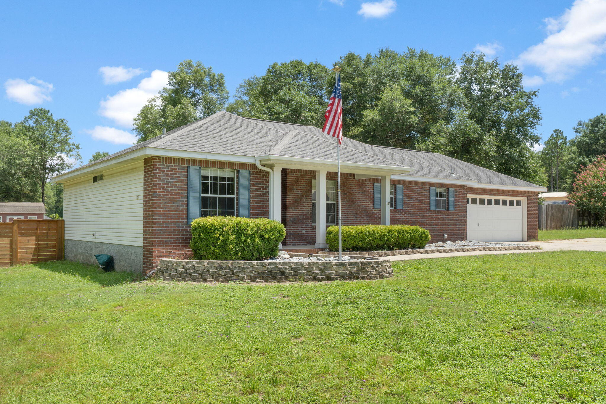 Property Photo: 5127 Blue Springs Cove FL 32531