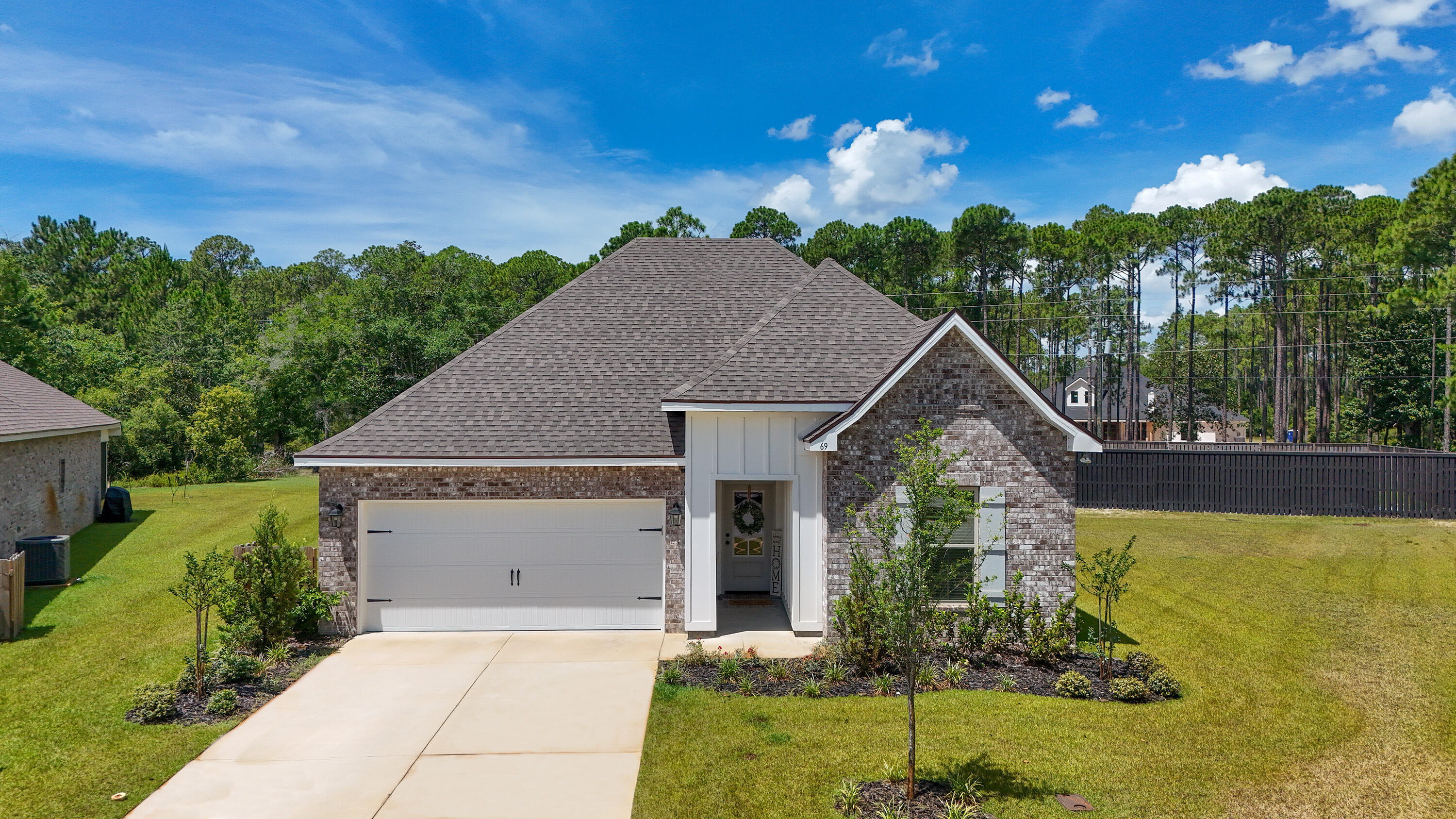 Property Photo: 69 W Apollo Avenue FL 32439