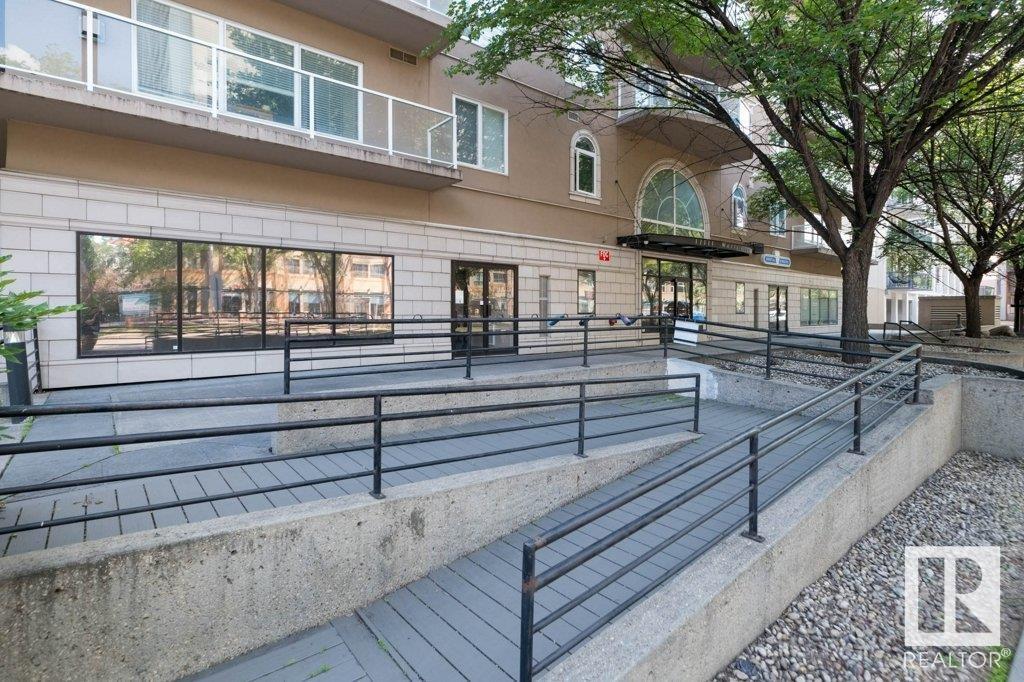 Property Photo: 11111 82 Avenue NW 902 AB T6G 0T3