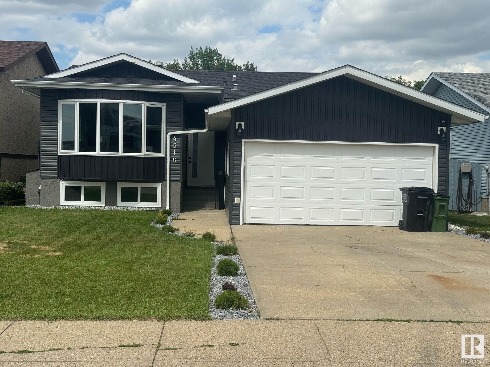 4516 27 Avenue NW  Edmonton AB T6L 4P9 photo
