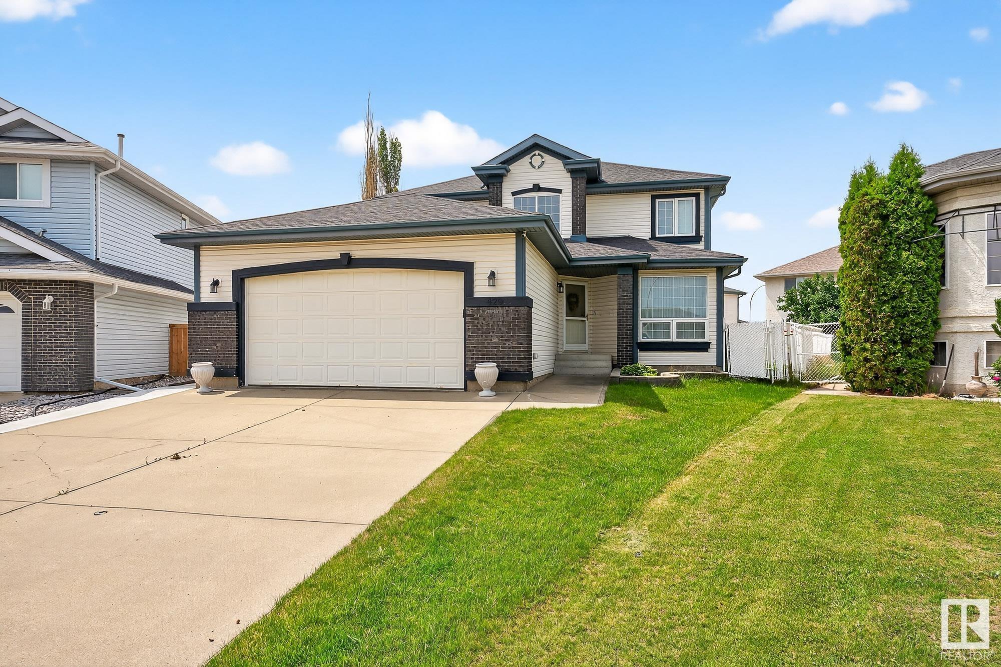 Property Photo: 429 Klarvatten Lake Wynd NW AB T5Z 3B9