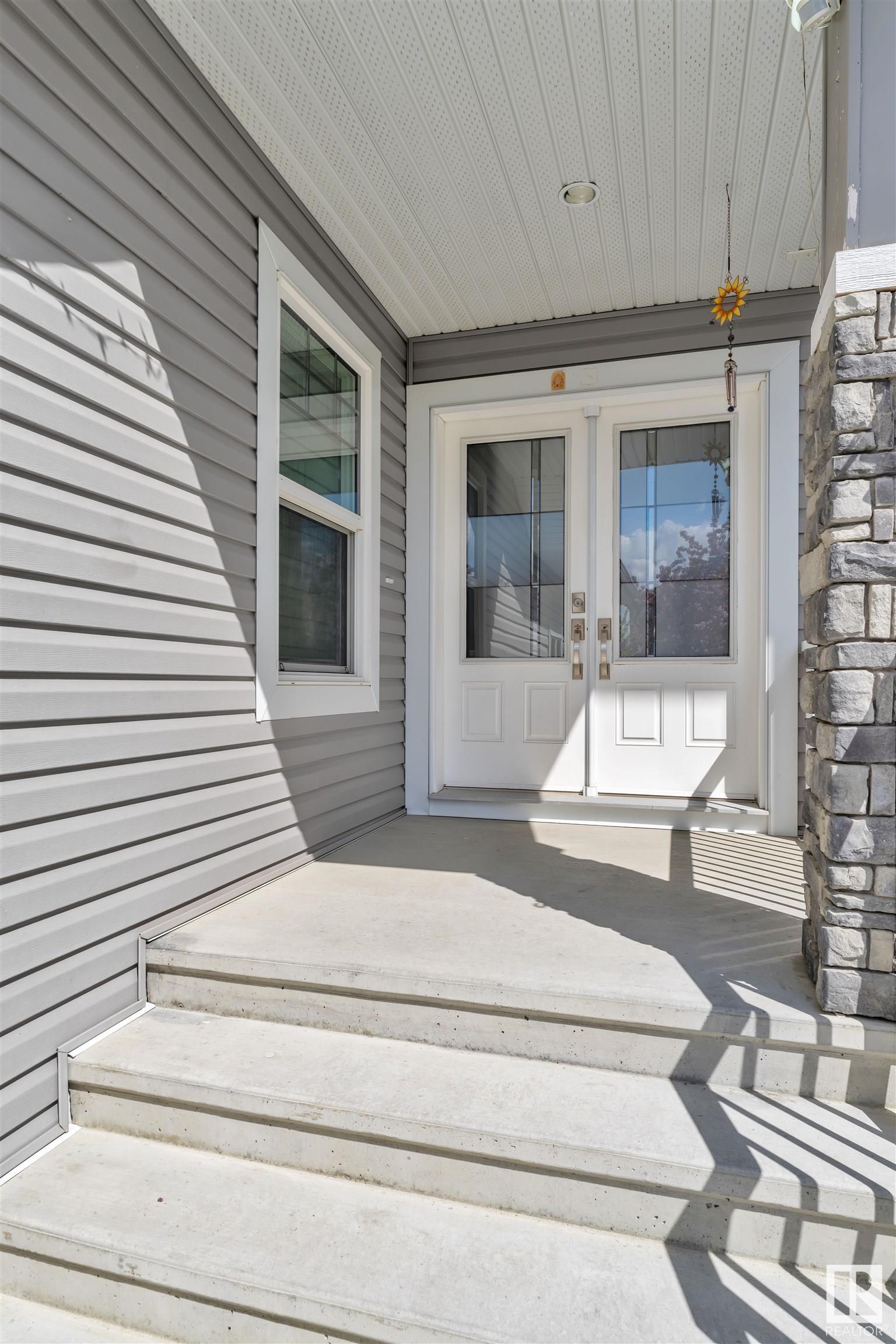 Property Photo: 2211 22 Street NW AB T6T 0Z1