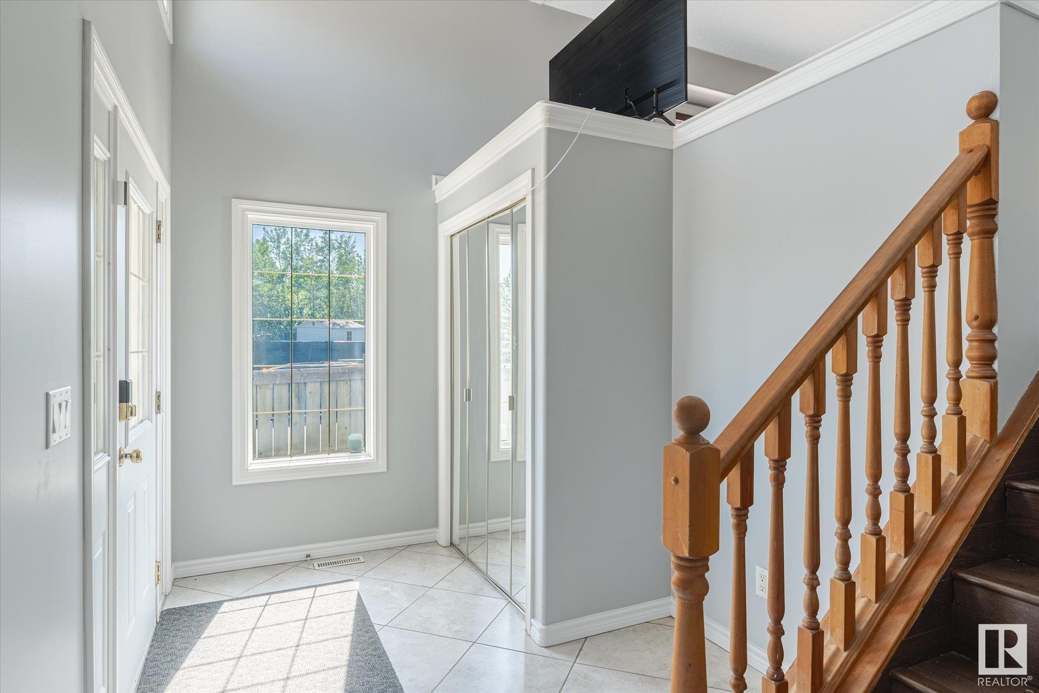 Property Photo:  16204 51 Street NW  AB T5Y 3K2 