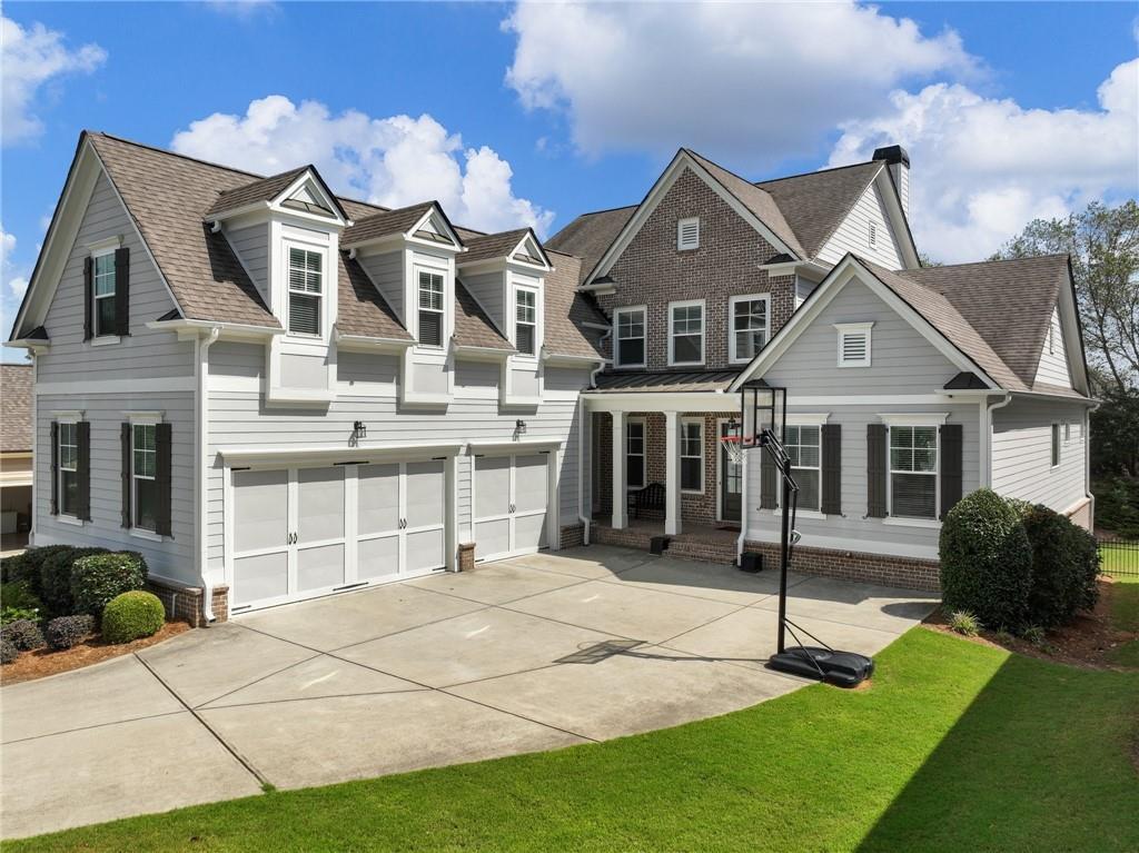 Property Photo: 5521 Autumn Flame Drive GA 30517
