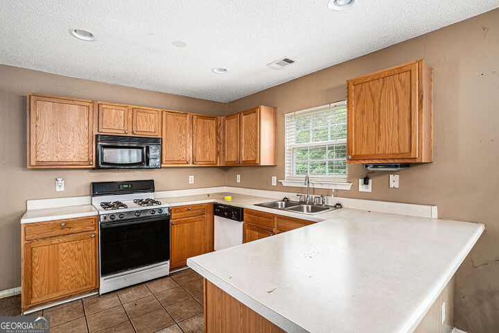 Property Photo:  3503 Devon Chase Road  GA 30349 