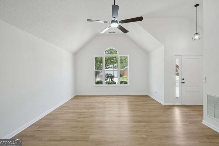 Property Photo: 2733 Newtons Crest Circle GA 30078