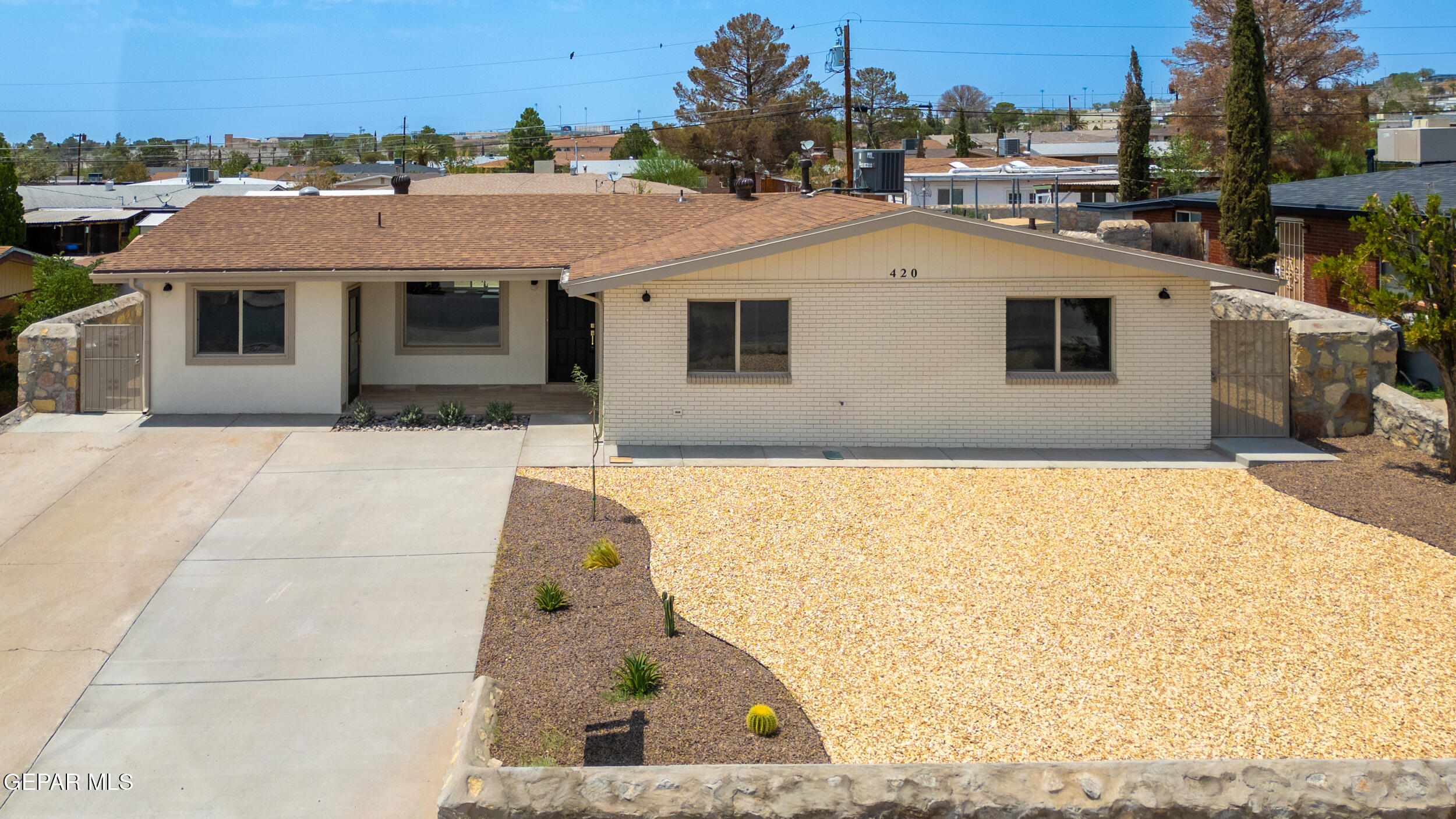 Property Photo: 420 De Leon Drive TX 79912