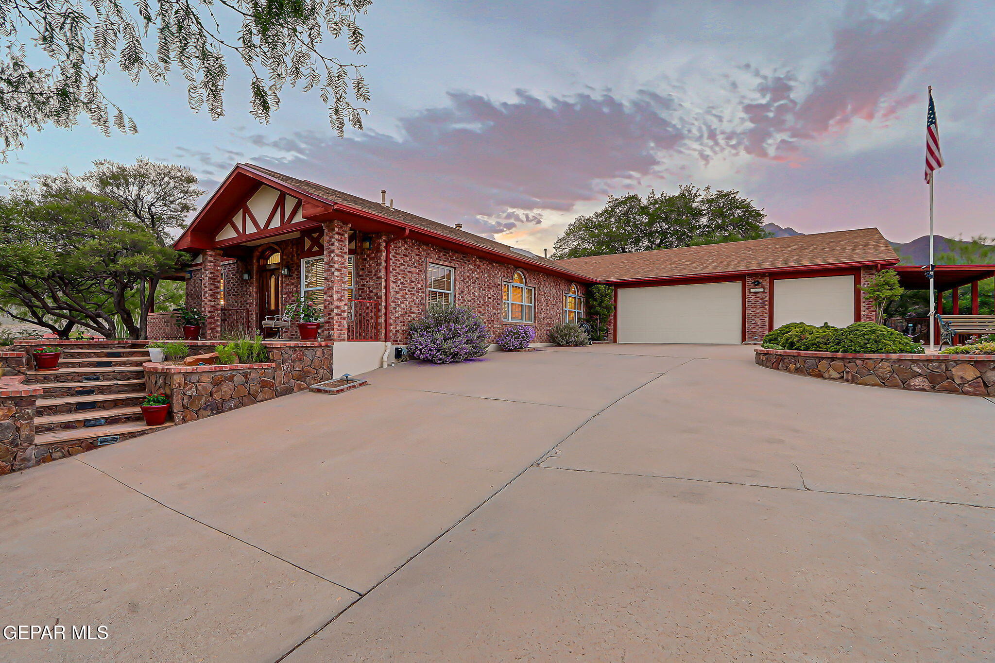 Property Photo: 7808 Cedar Breaks Lane TX 79904