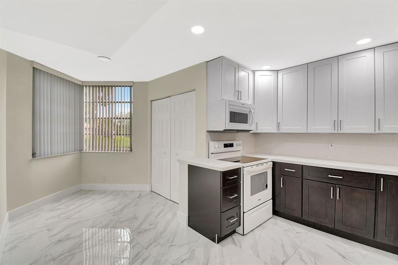 Property Photo: 9510 Seagrape Dr 201 FL 33324