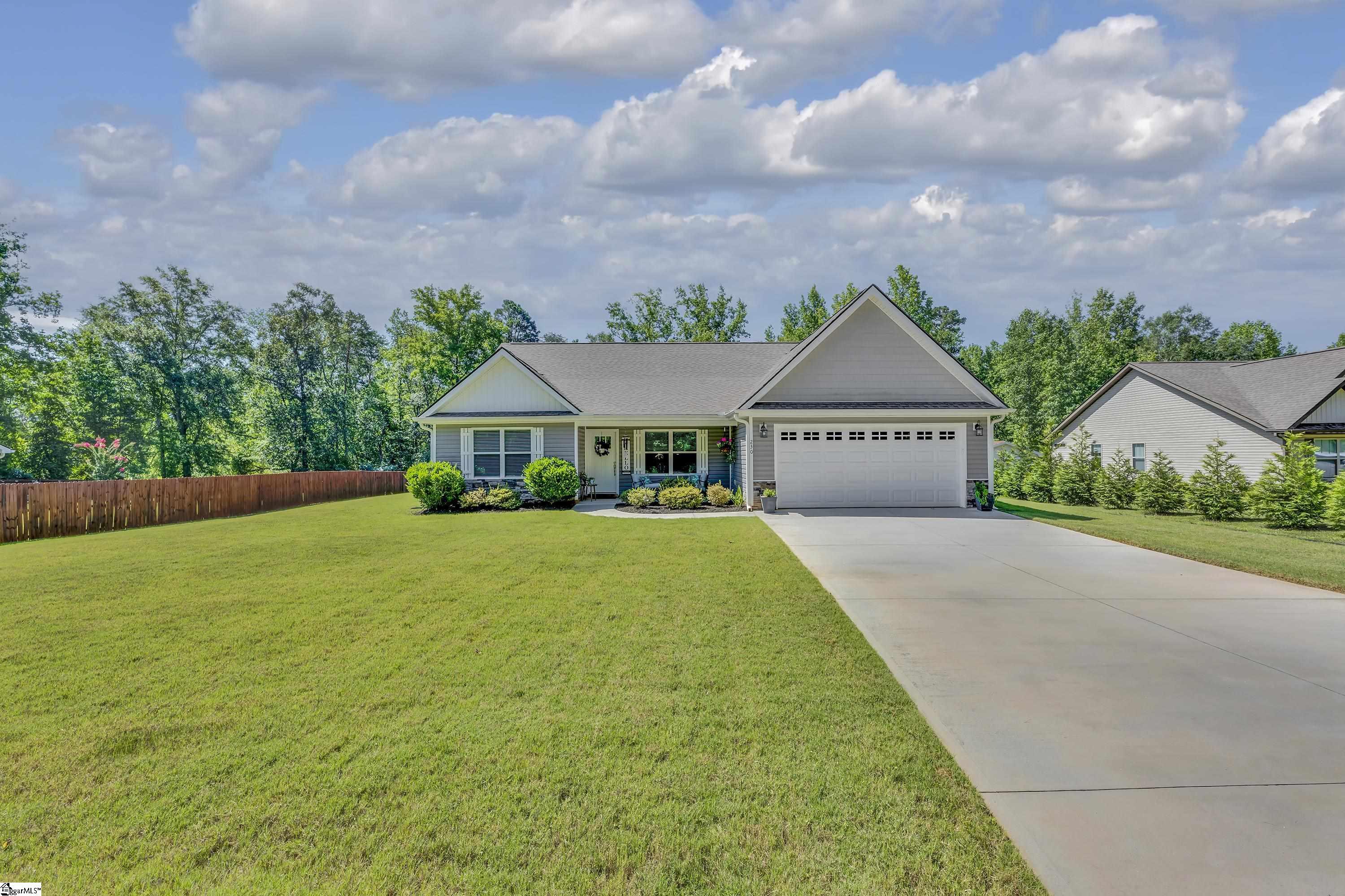 Property Photo: 230 W Mountain Creek Church Road SC 29609