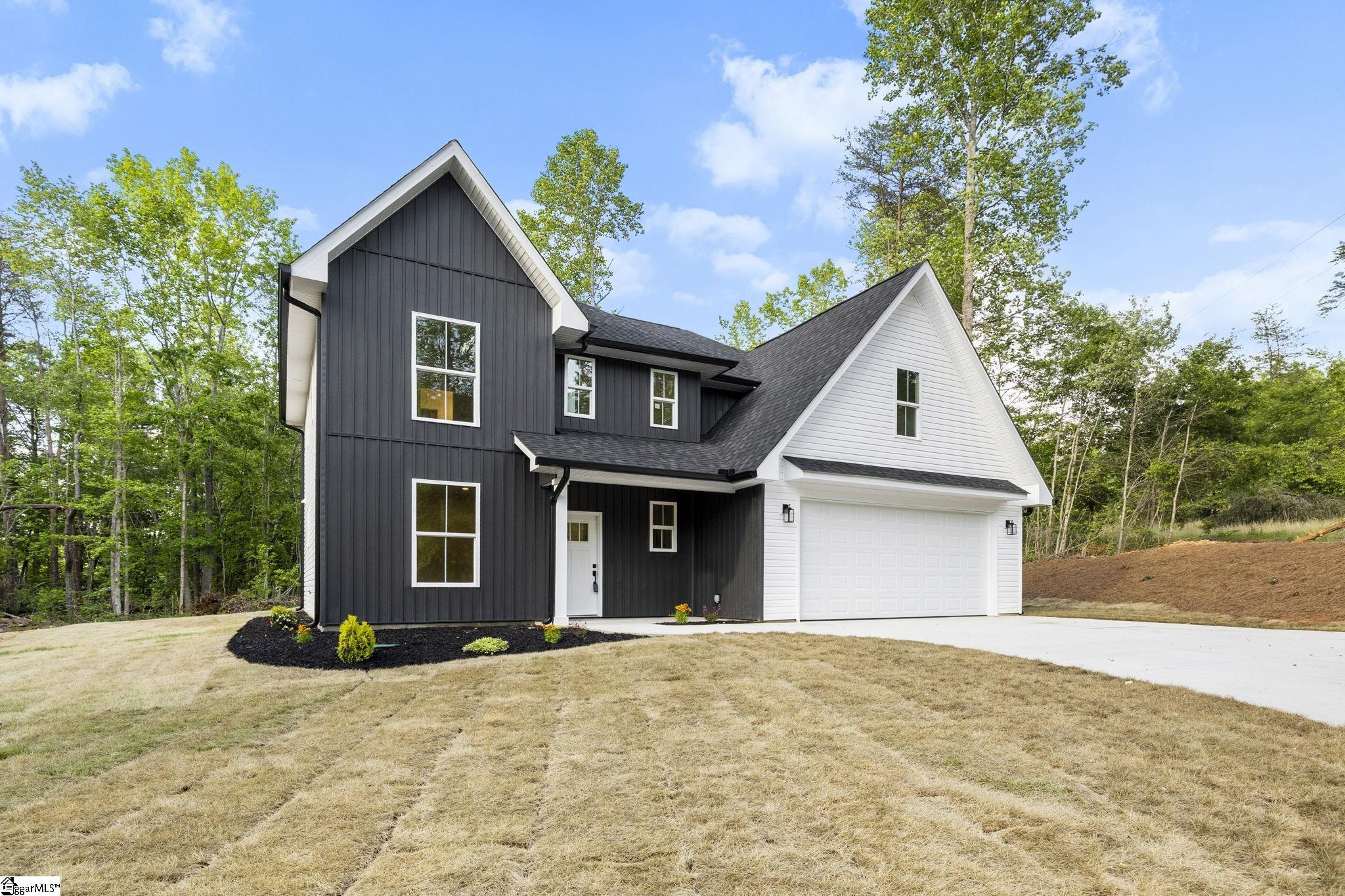Property Photo: 64 Mush Creek Hill Road SC 29690