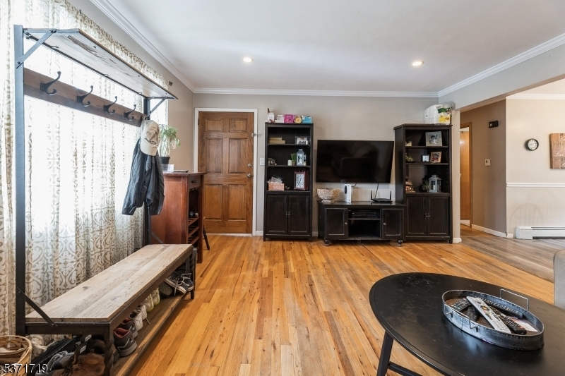Property Photo:  433 Midland Ave  NJ 07442 