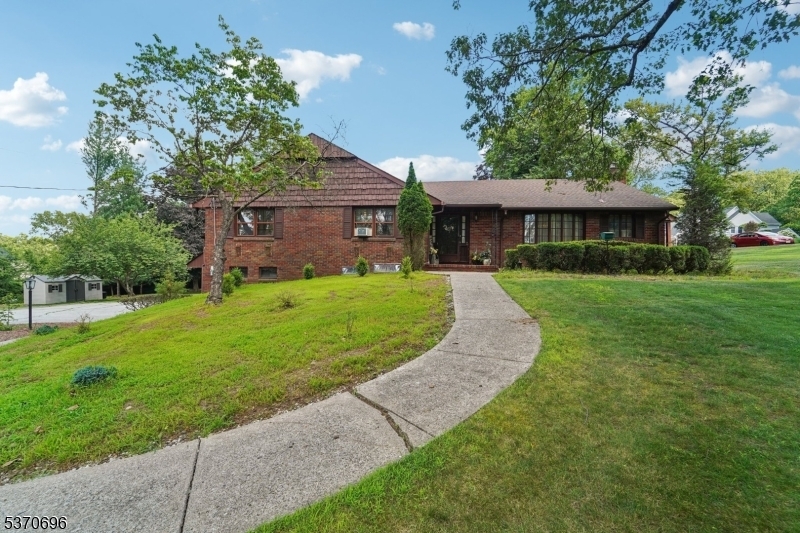 Property Photo: 775 Colonial Rd NJ 07417