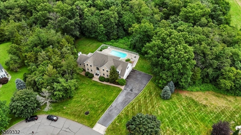 Property Photo: 8 Van Fleet Ct NJ 08844
