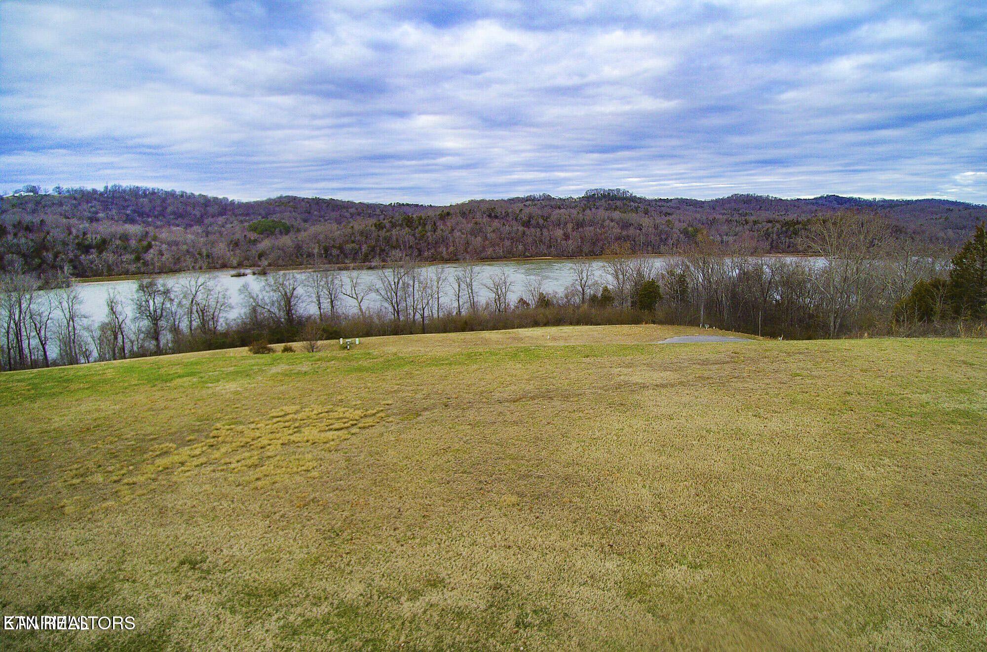 Property Photo: 2619 Persimmon Ridge TN 37774