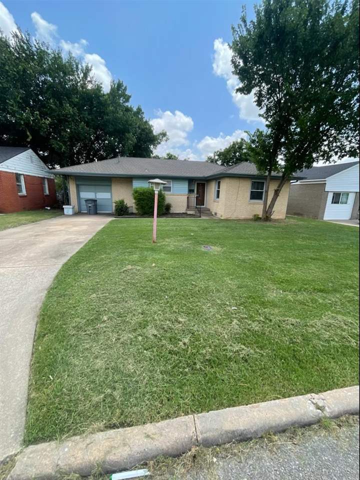 Property Photo: 409 NW 30th St OK 73505