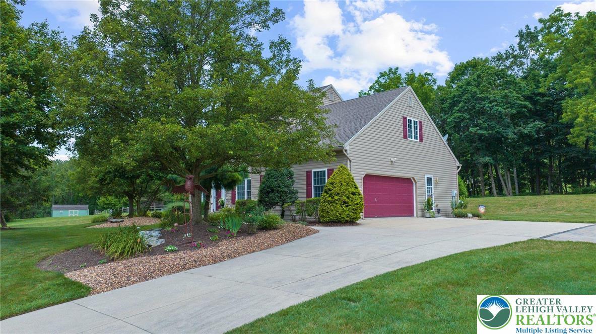 Property Photo:  6336 Opossum Lane  PA 18080 