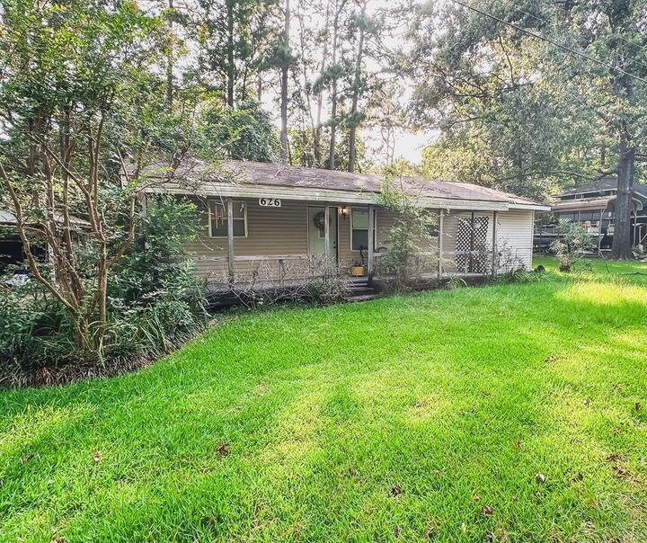 Property Photo:  626 Impala Dr  TX 77360 