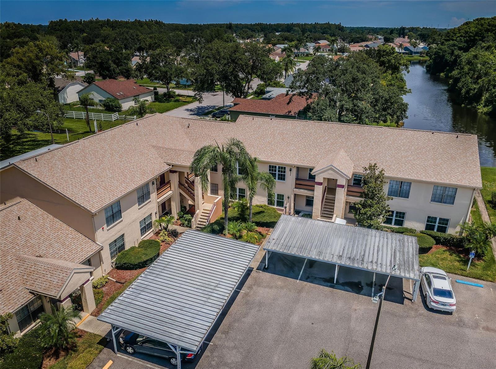 Property Photo: 7911 Hardwick Drive 414 FL 34653