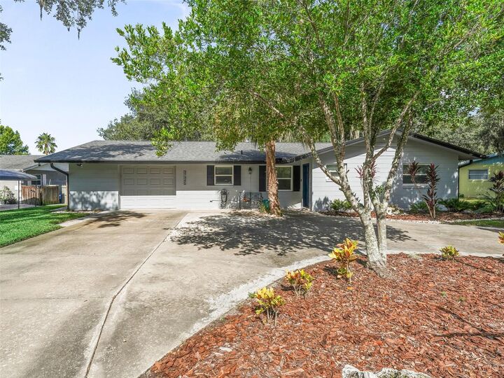 37345 Oak Lane  Umatilla FL 32784 photo