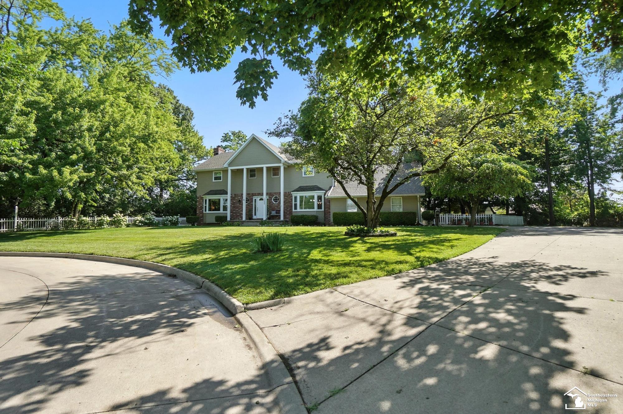 Property Photo:  1060 Hollywood Drive  MI 48162 