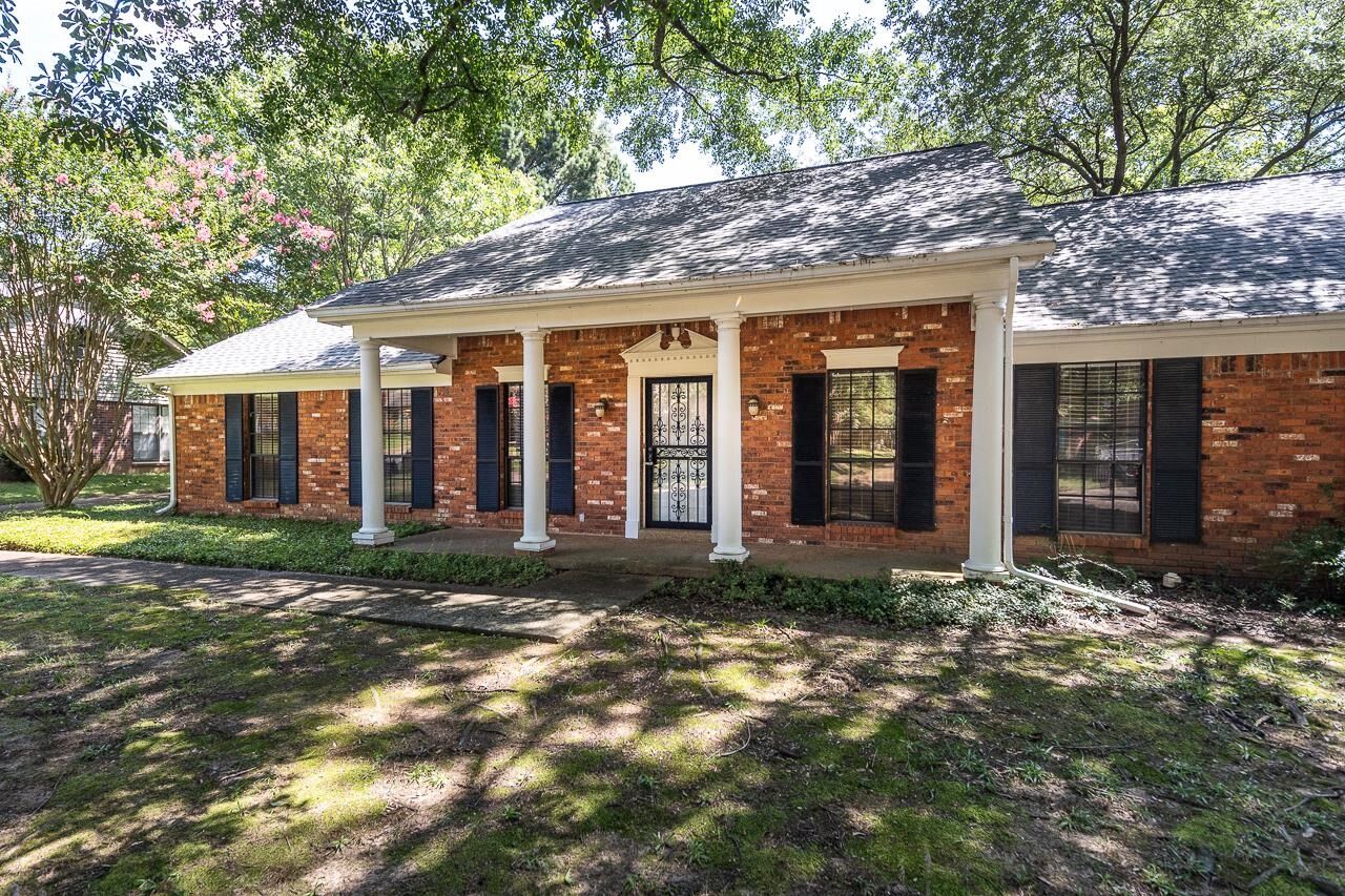 Property Photo: 3014 Cane Creek Dr TN 38138