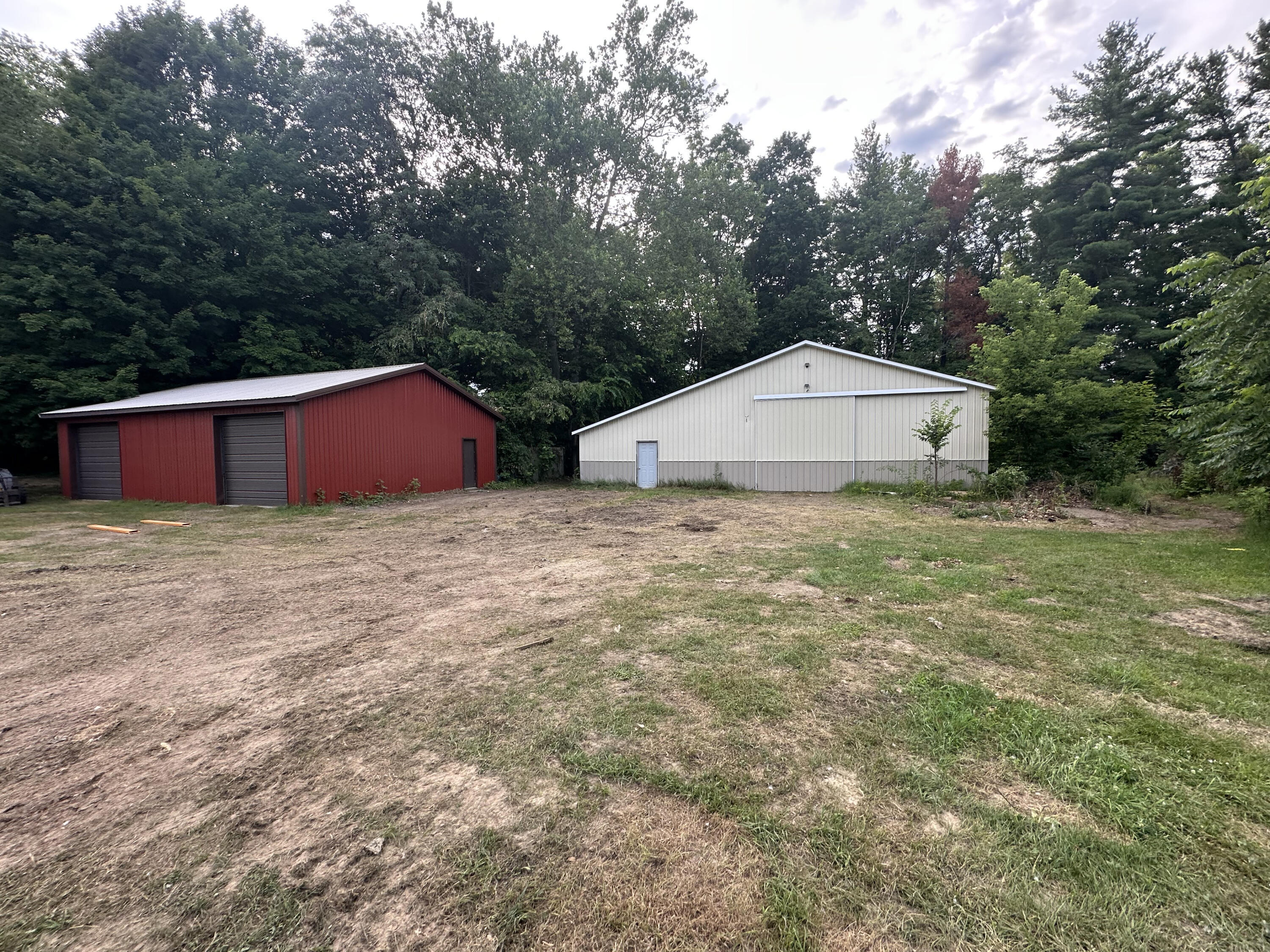 Property Photo:  616 Beechwood Drive  MI 49010 