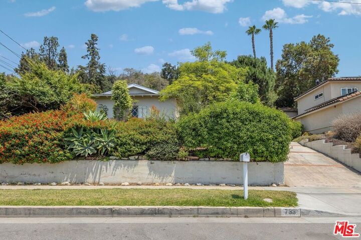 Property Photo: 733 Crescent Drive CA 91016