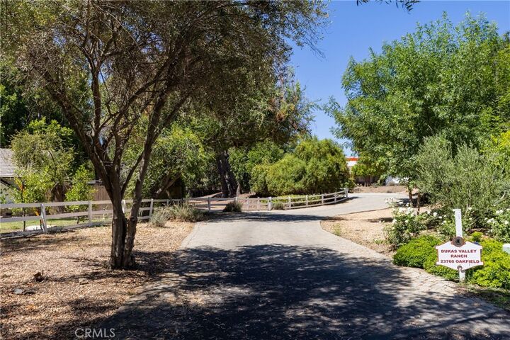 23760 Oakfield Road  Calabasas CA 91302 photo