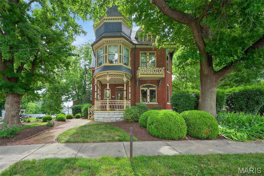 Property Photo: 128 N 6th Street MO 63301
