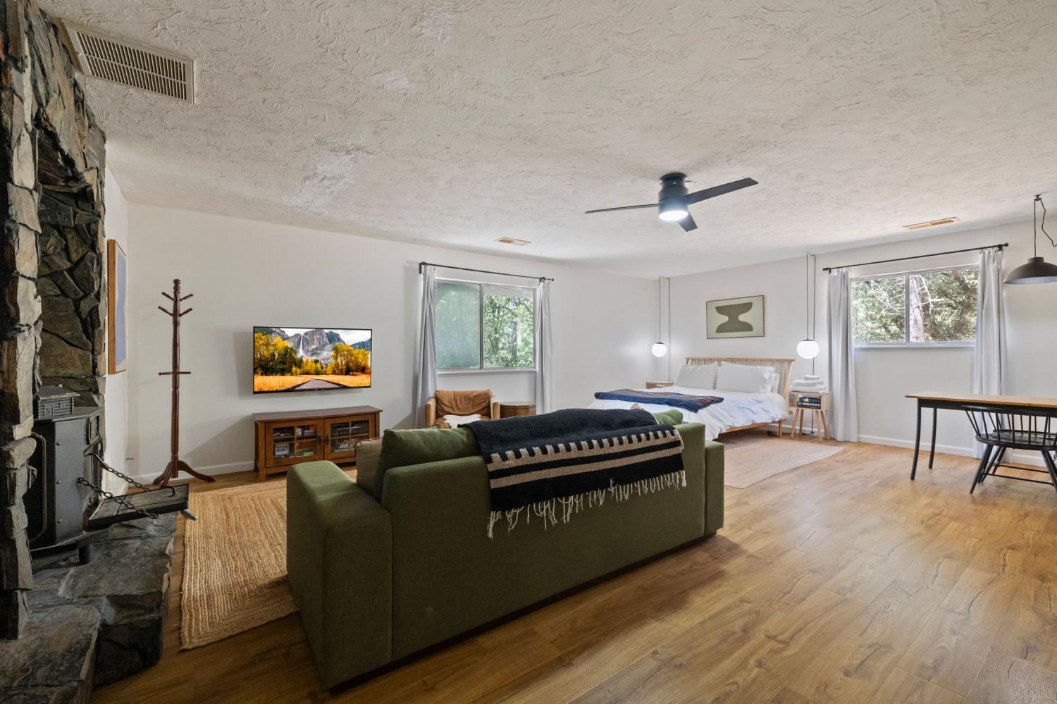 Property Photo: 20018 Pine Mountain Drive CA 95321