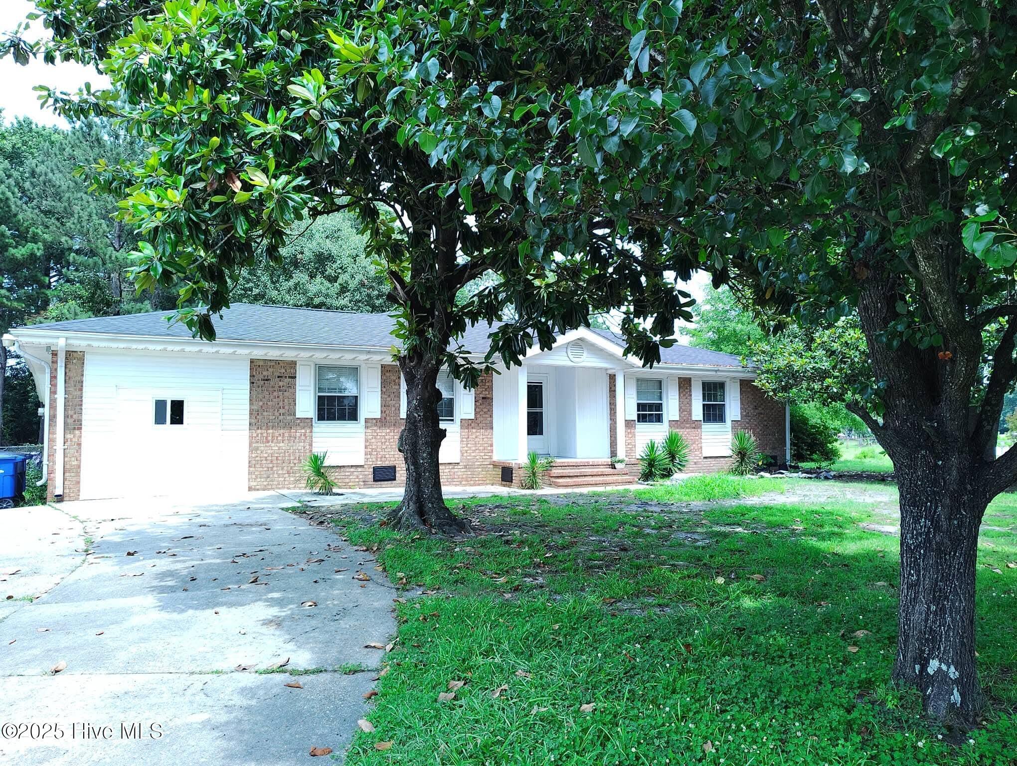 Property Photo:  400 Winchester Road  NC 28546 