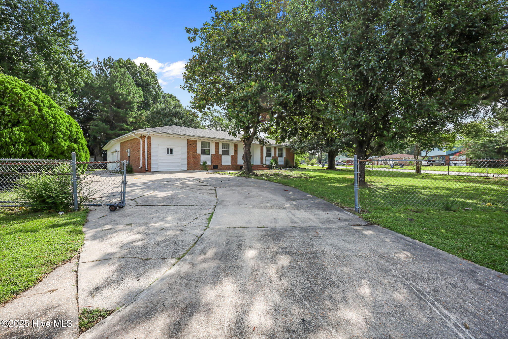 Property Photo: 400 Winchester Road NC 28546
