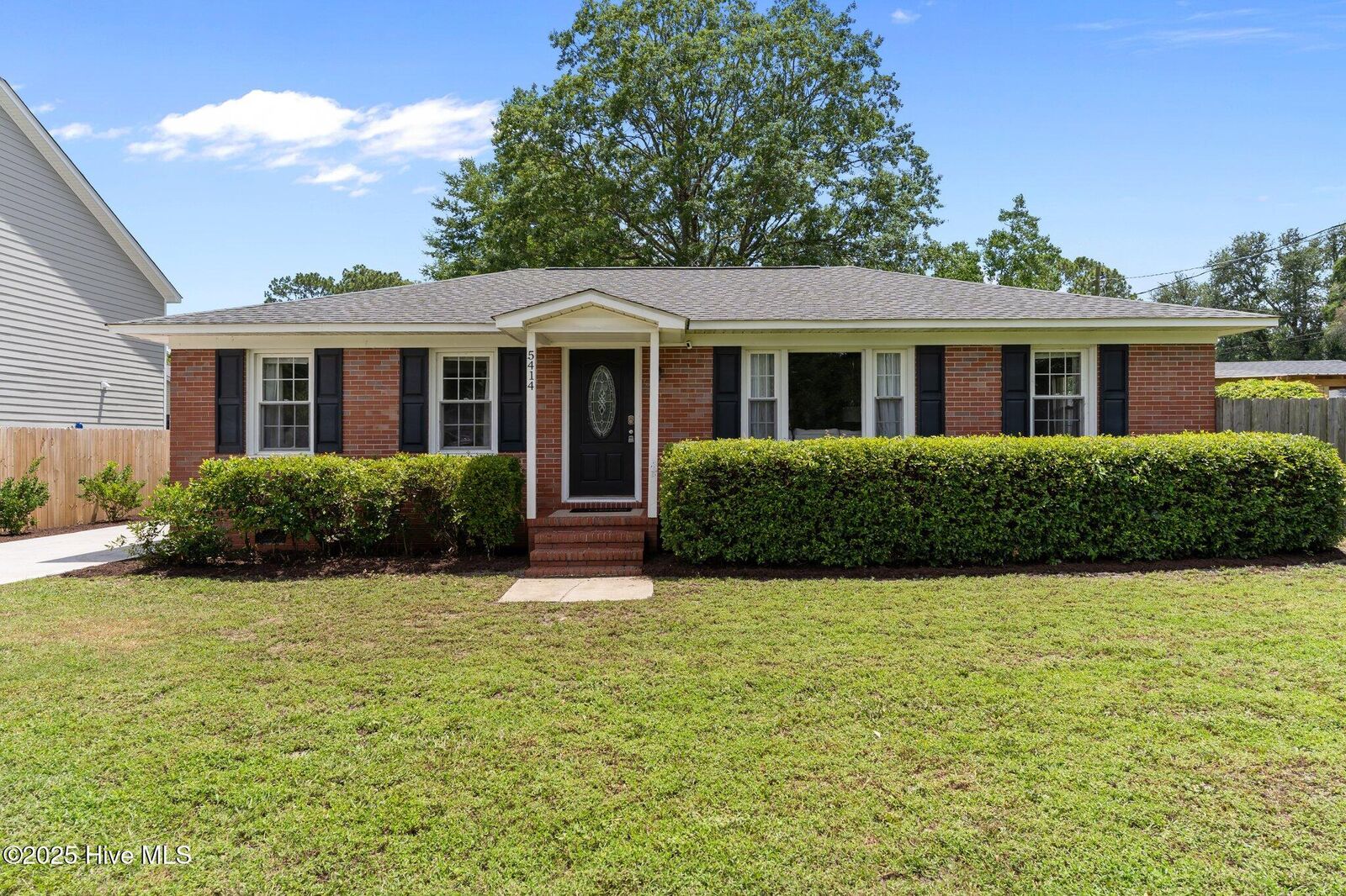 Property Photo: 5414 Wrightsville Avenue NC 28403